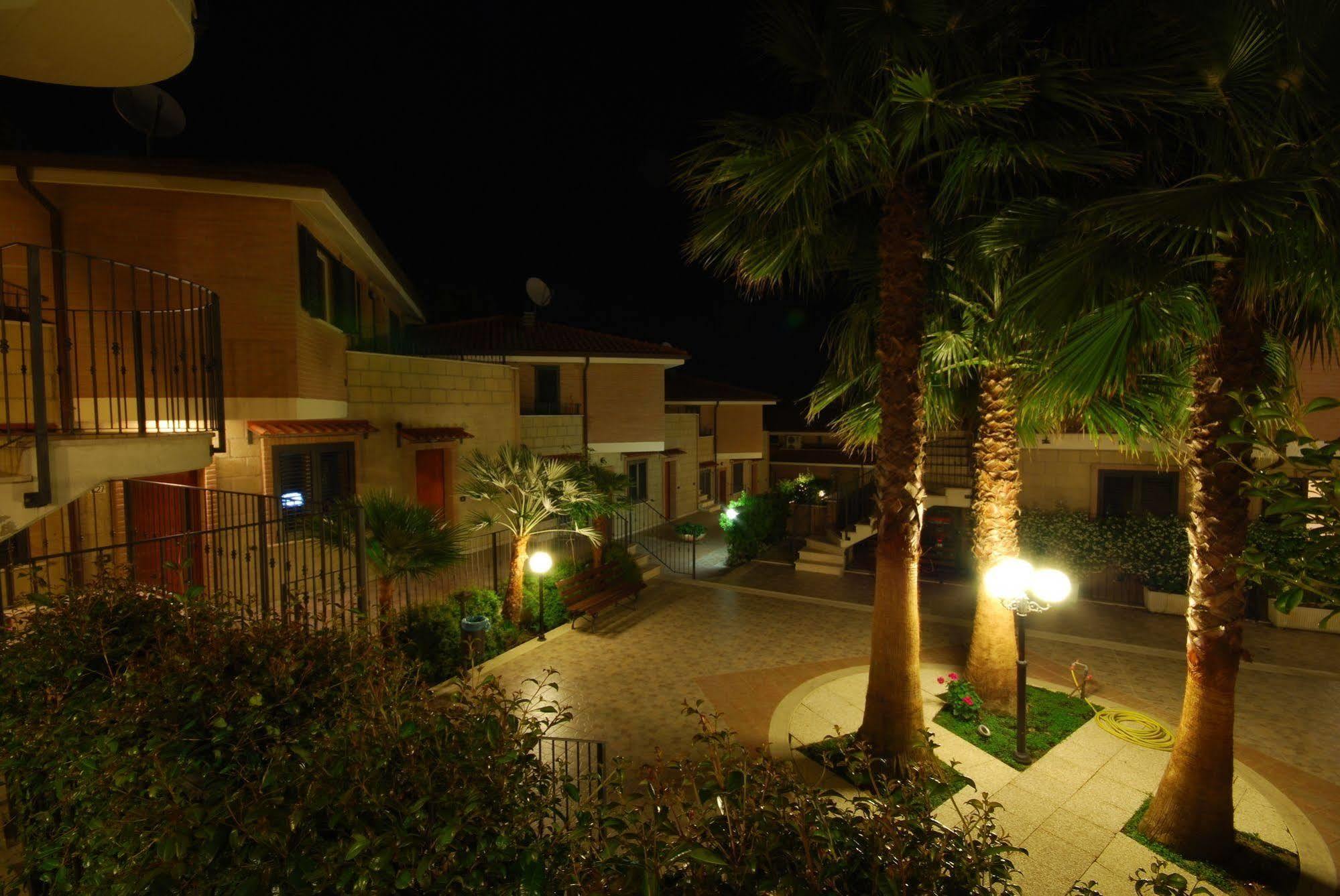 Residence Il Borgo Tortoreto Luaran gambar